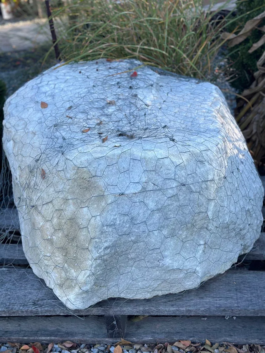 Boulder, White Marble Large-1 Piece